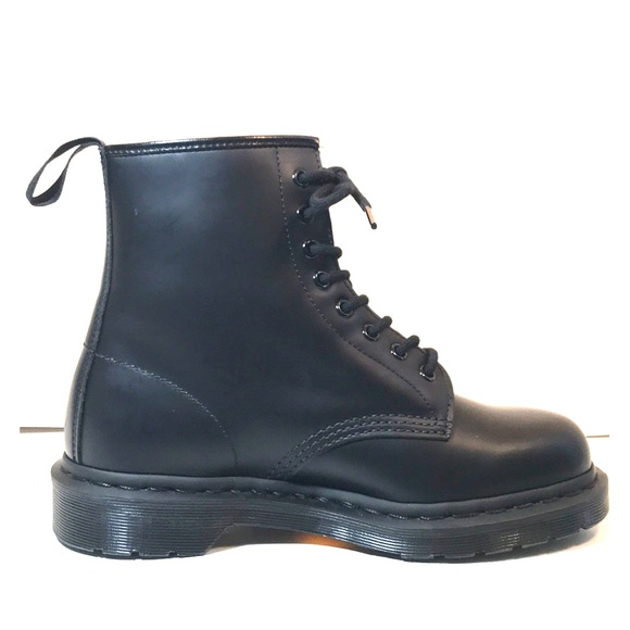 dr martens bevan eye boot